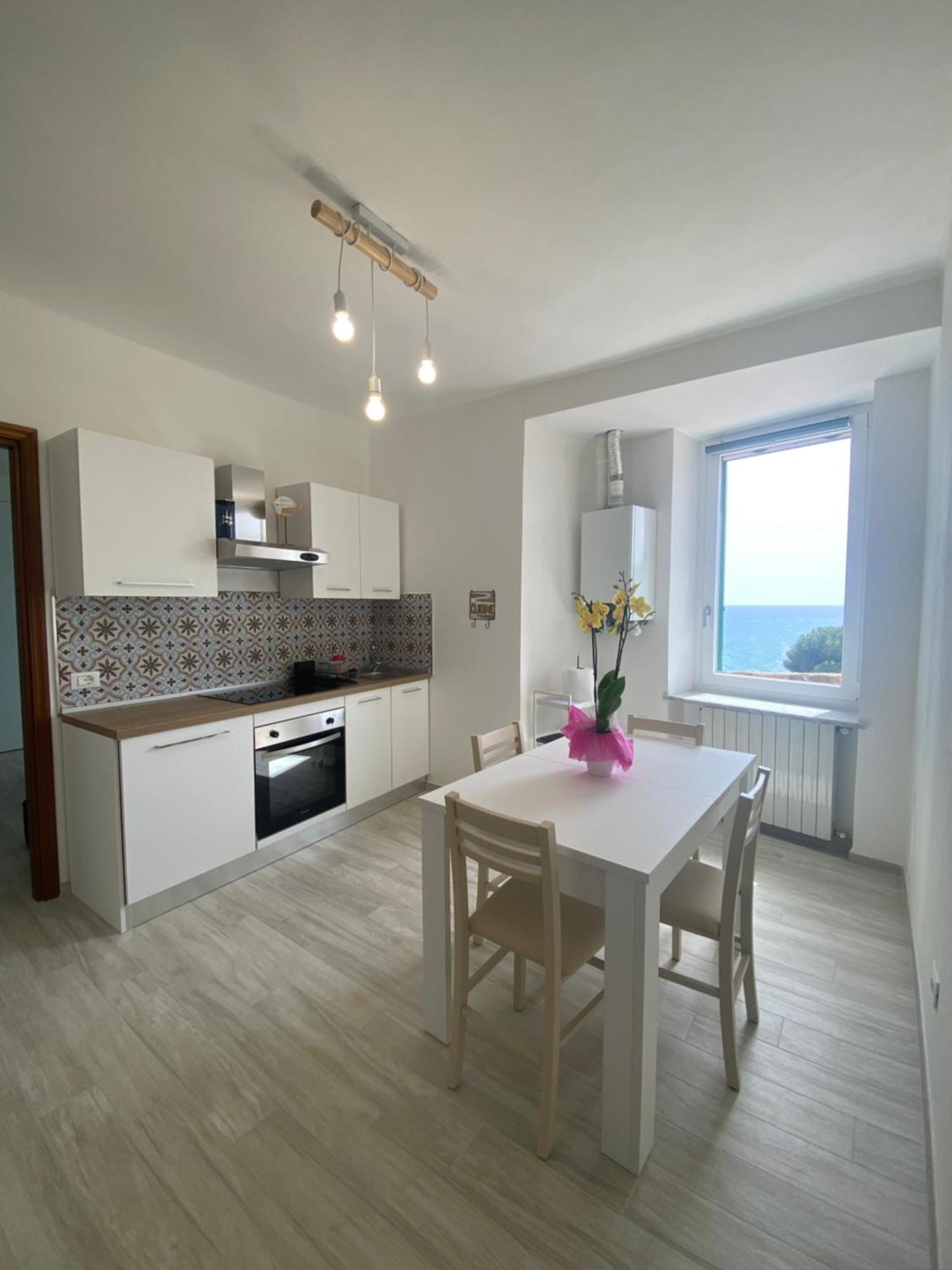 Casa Vacanze Merletto Imperia Kültér fotó